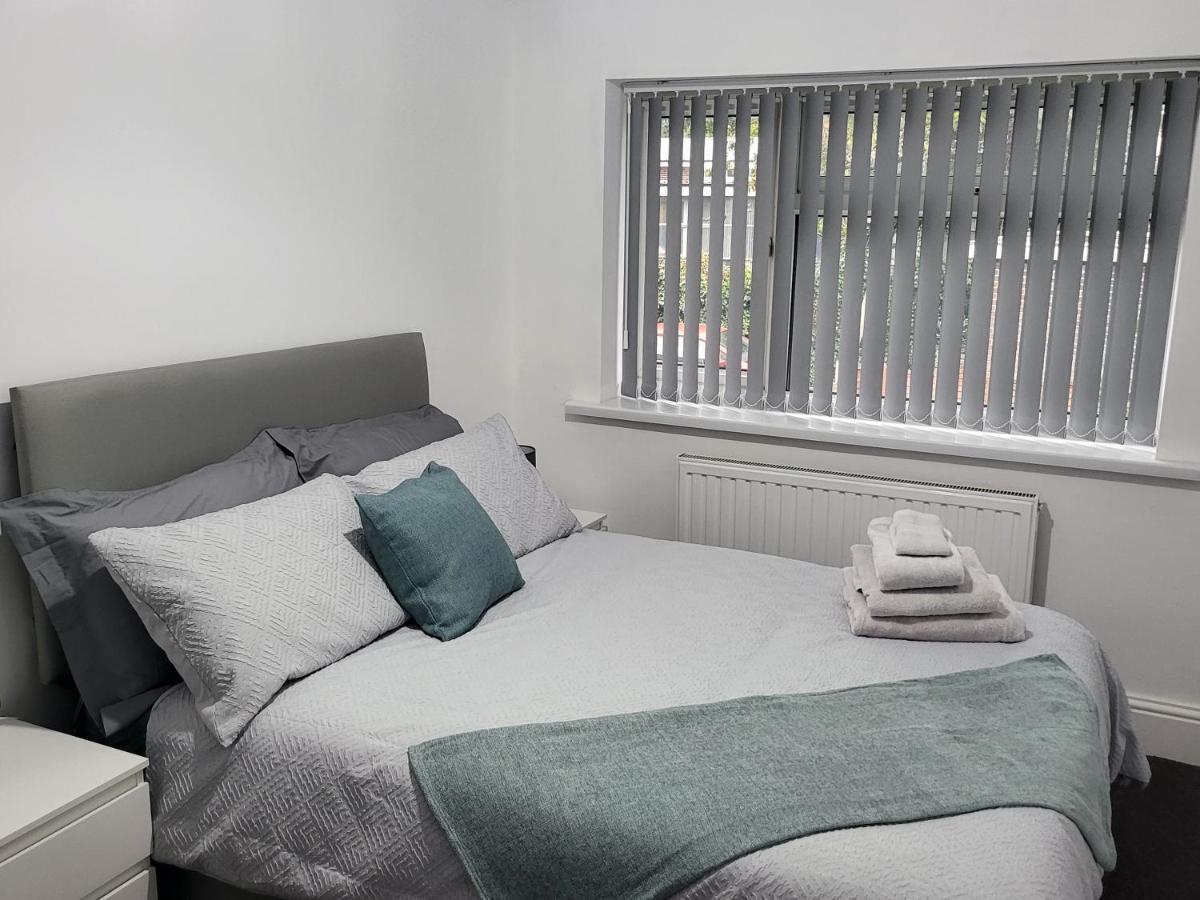 Spacious & Cosy Holiday Home In Manchester Exteriör bild